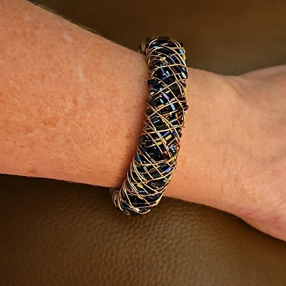 HANDMADE Metallic Midnight Blue Wire Wrapped Crystal Bead Cuff Bracelet - Picture 2 of 7